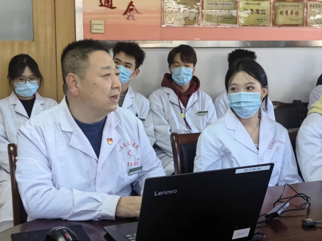 031704269231138752.jpg 640 (7).jpg