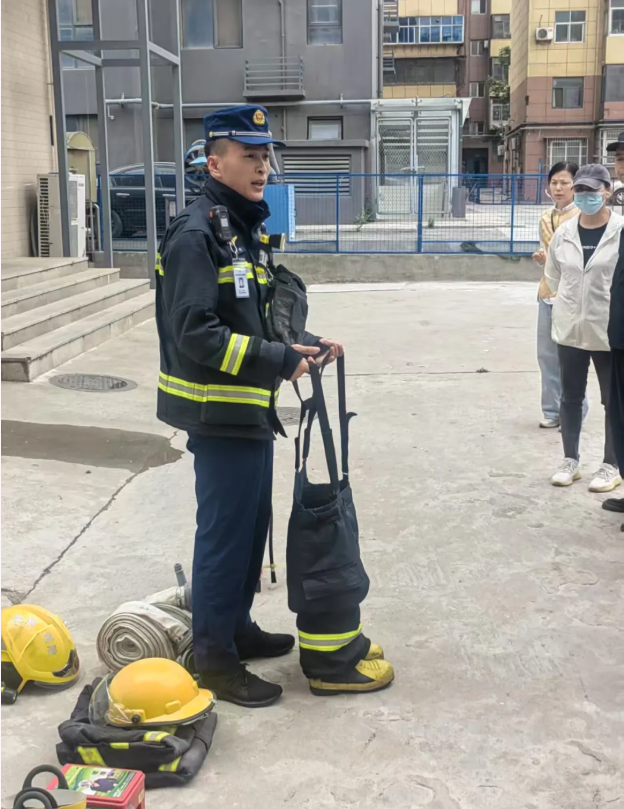 151747302096122449.png 4.jpg